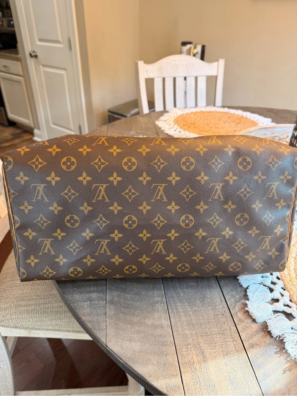 Louis Vuitton Monogram Canvas Speedy 40 Top-Handle Bag in Brown - Picture 6 of 8